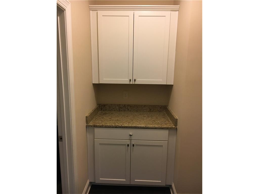 1235 Roswell Manor Circle, Roswell, GA 30076