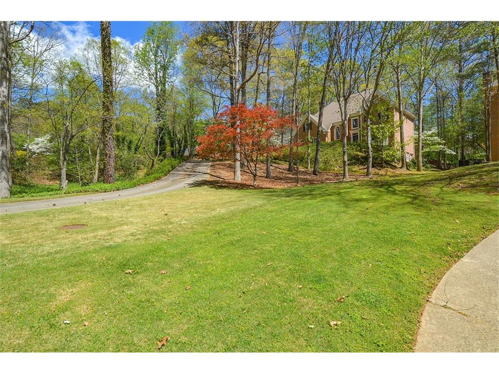 9450 Mistwater Close, Roswell, GA 30076