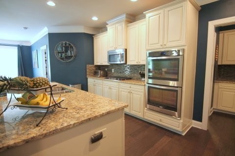 1240 Roswell Manor Cir, Roswell, United States 30076