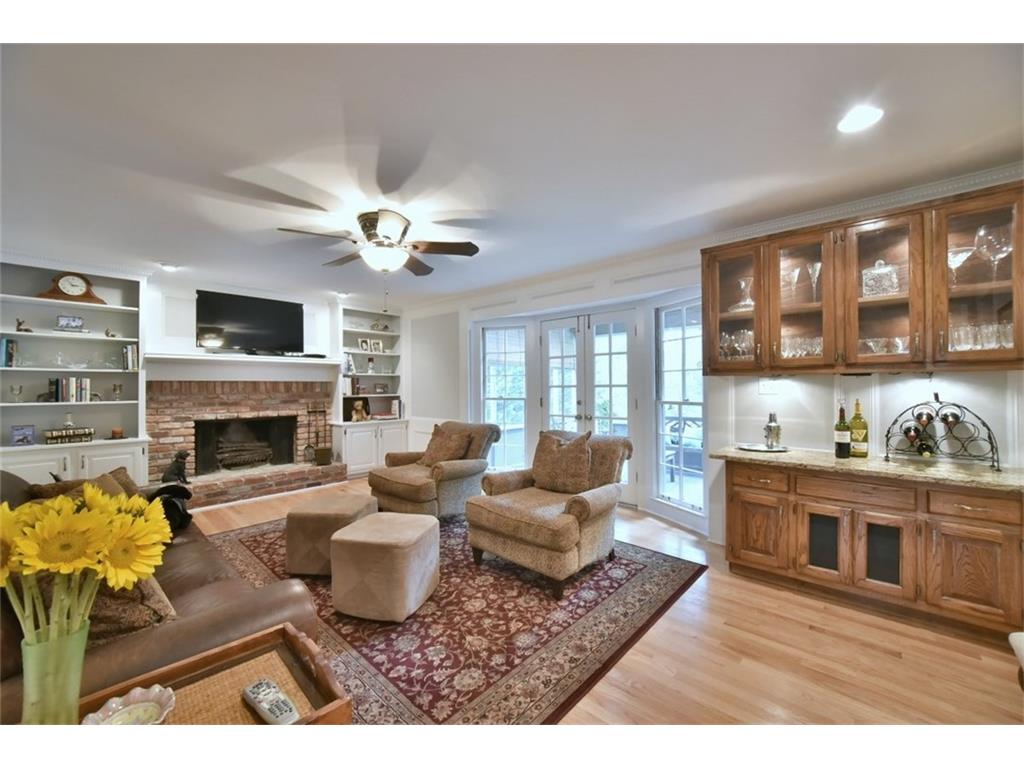 3055 Ascot Lane, Roswell, GA 30076