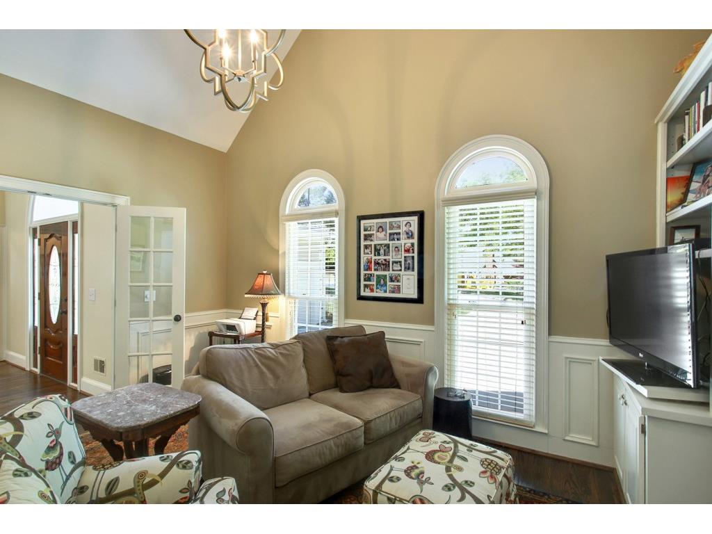 9855 Terrace Lake Point, Roswell, GA 30076