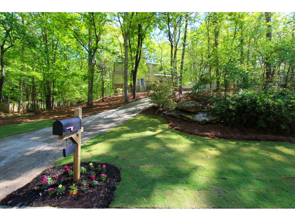 340 Spring Lake Terrace, Roswell, GA 30076