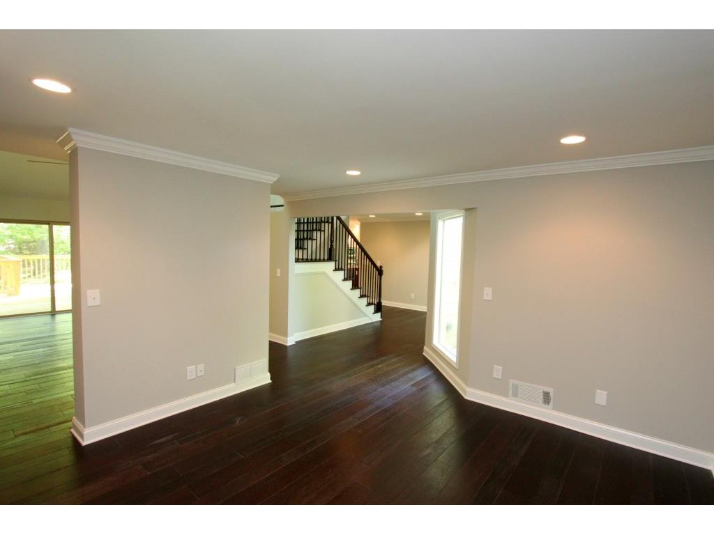 340 Spring Lake Terrace, Roswell, GA 30076