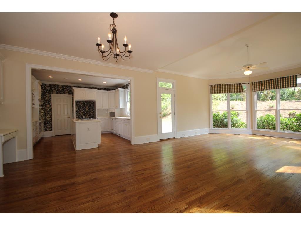 125 Steeple Gate Lane, Roswell, GA 30076