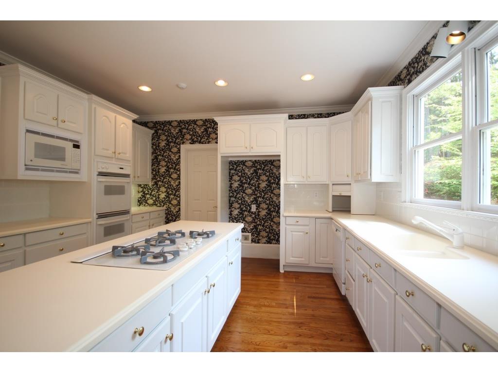 125 Steeple Gate Lane, Roswell, GA 30076