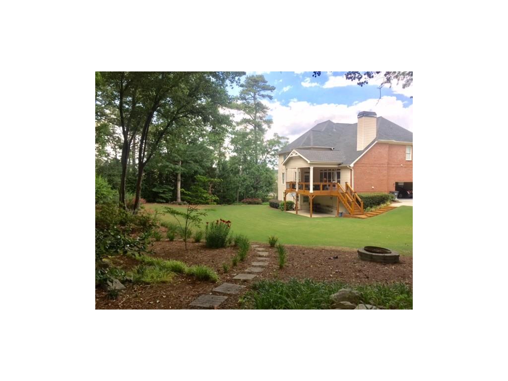 1007 Wood Duck Court, Snellville, GA 30078