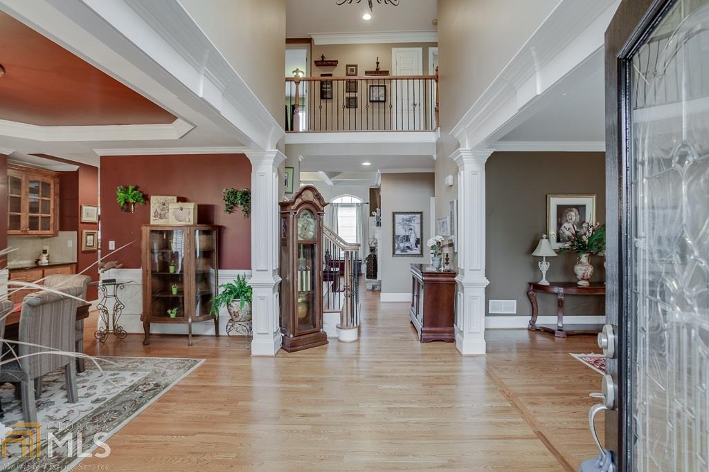 1053 Grassmeade Way, Snellville, GA 30078