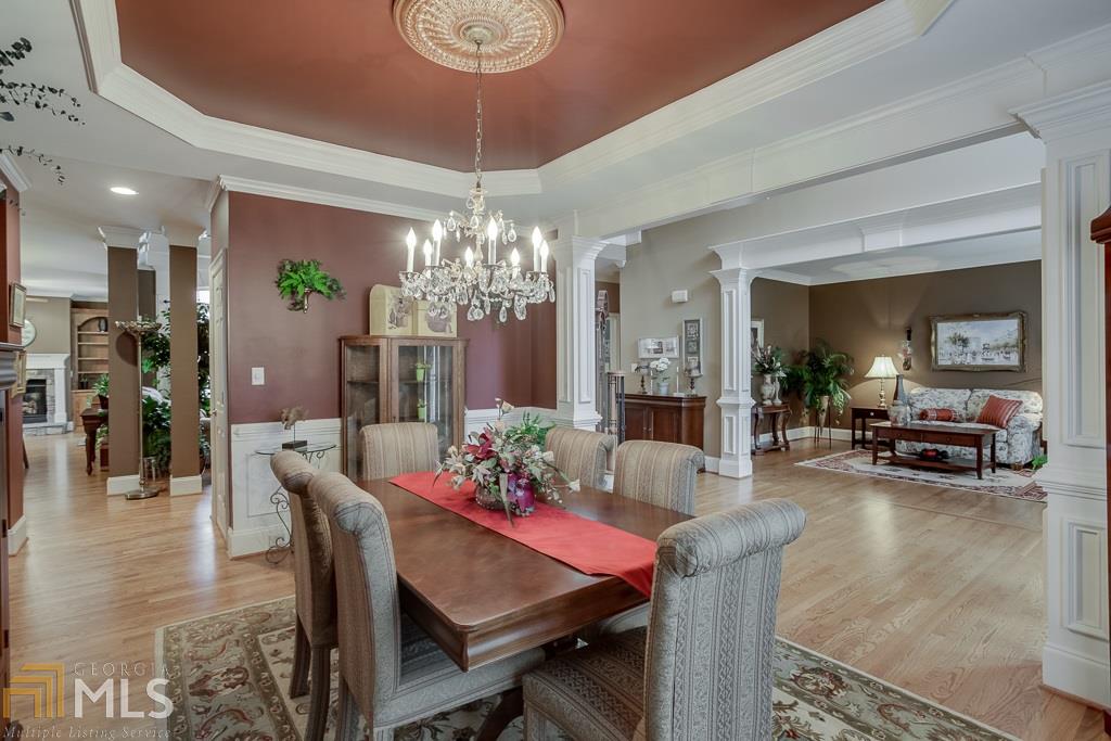 1053 Grassmeade Way, Snellville, GA 30078