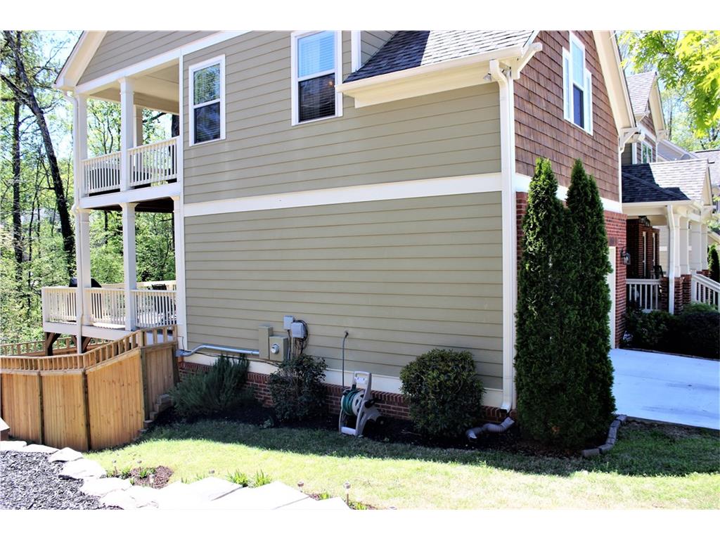 1095 Parkview Court SE, Smyrna, GA 30080