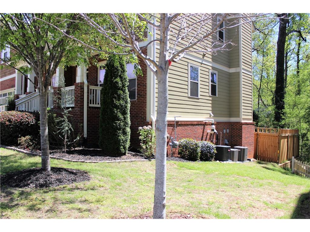 1095 Parkview Court SE, Smyrna, GA 30080