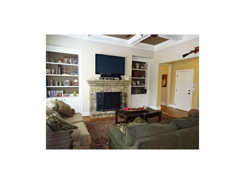 2031 Westwood Circle SE, Smyrna, GA 30080