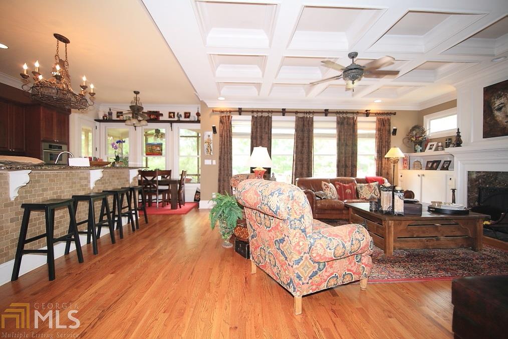 638 Concord Lake Cir, Smyrna, GA 30082