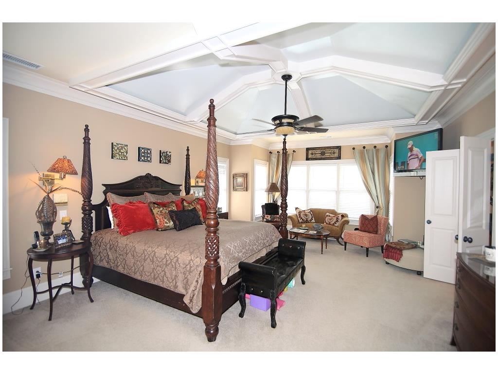 638 Concord Lake Circle SE, Smyrna, GA 30082