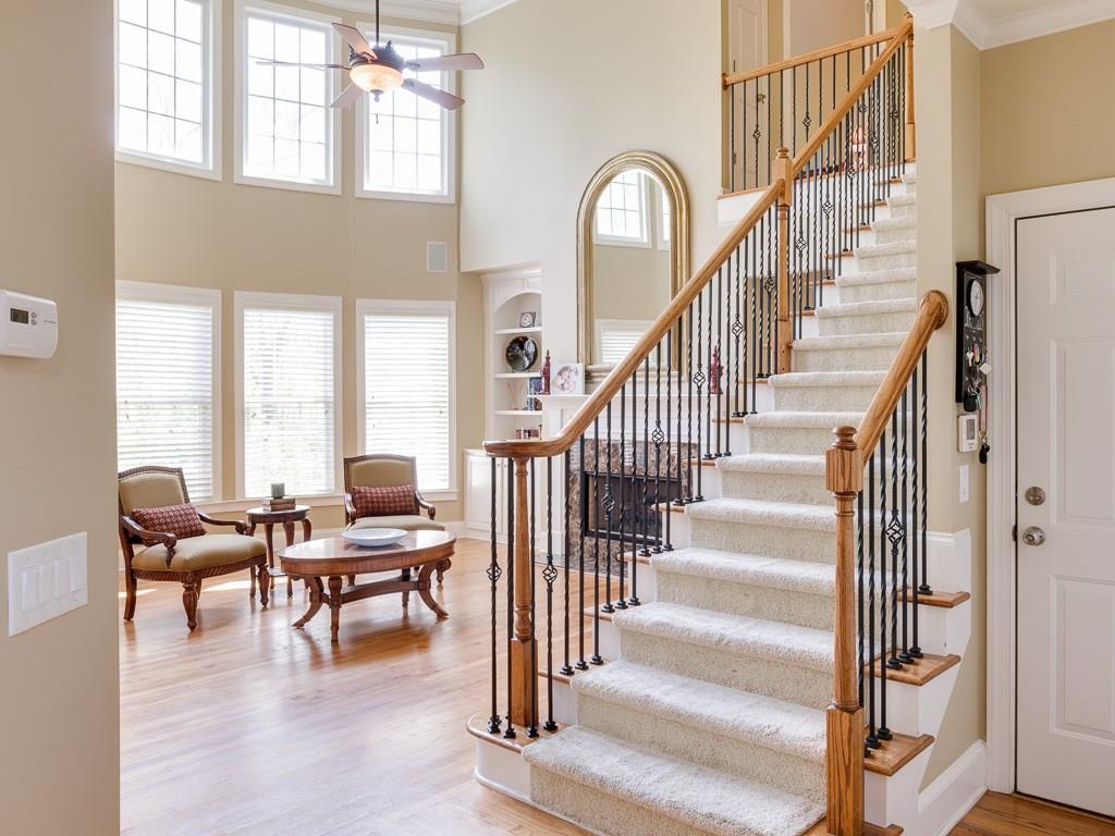 433 Oak Valley Circle, Smyrna, GA 30082