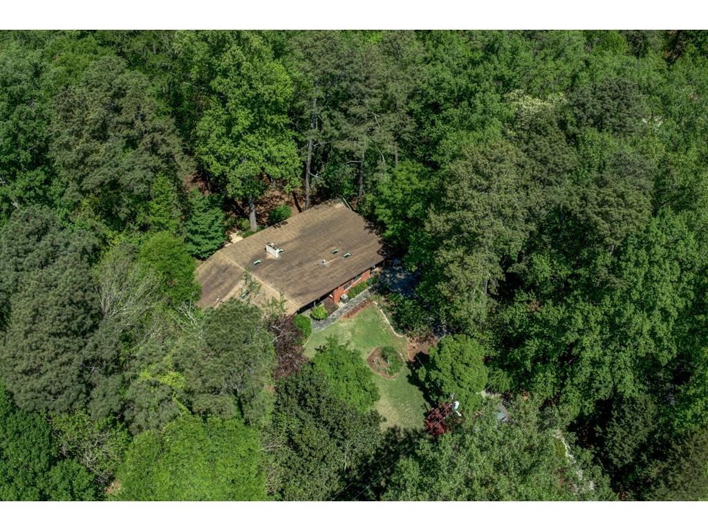 548 Susan Creek Drive, Stone Mountain, GA 30083