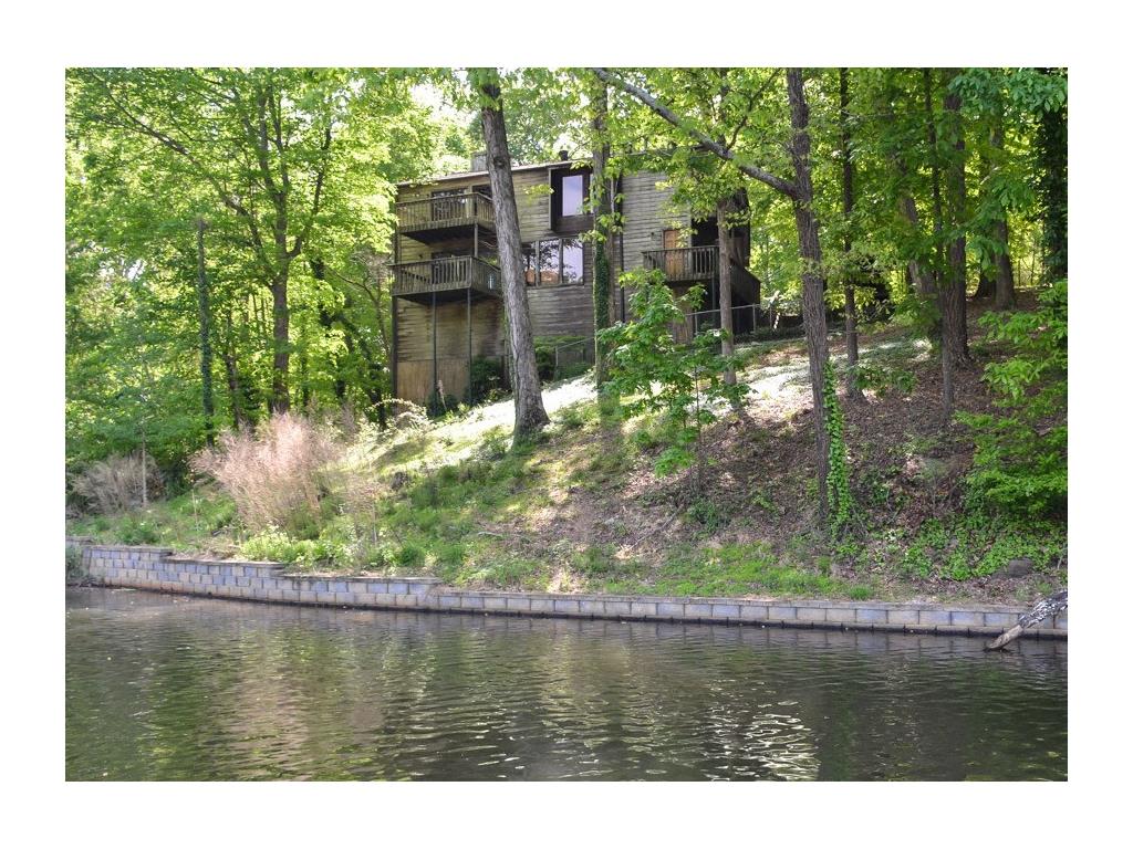 380 Lakeshore Drive, Berkeley Lake, GA 30096