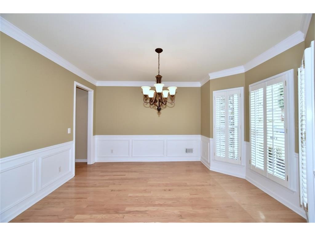880 Winding Bridge Way, Johns Creek, GA 30097