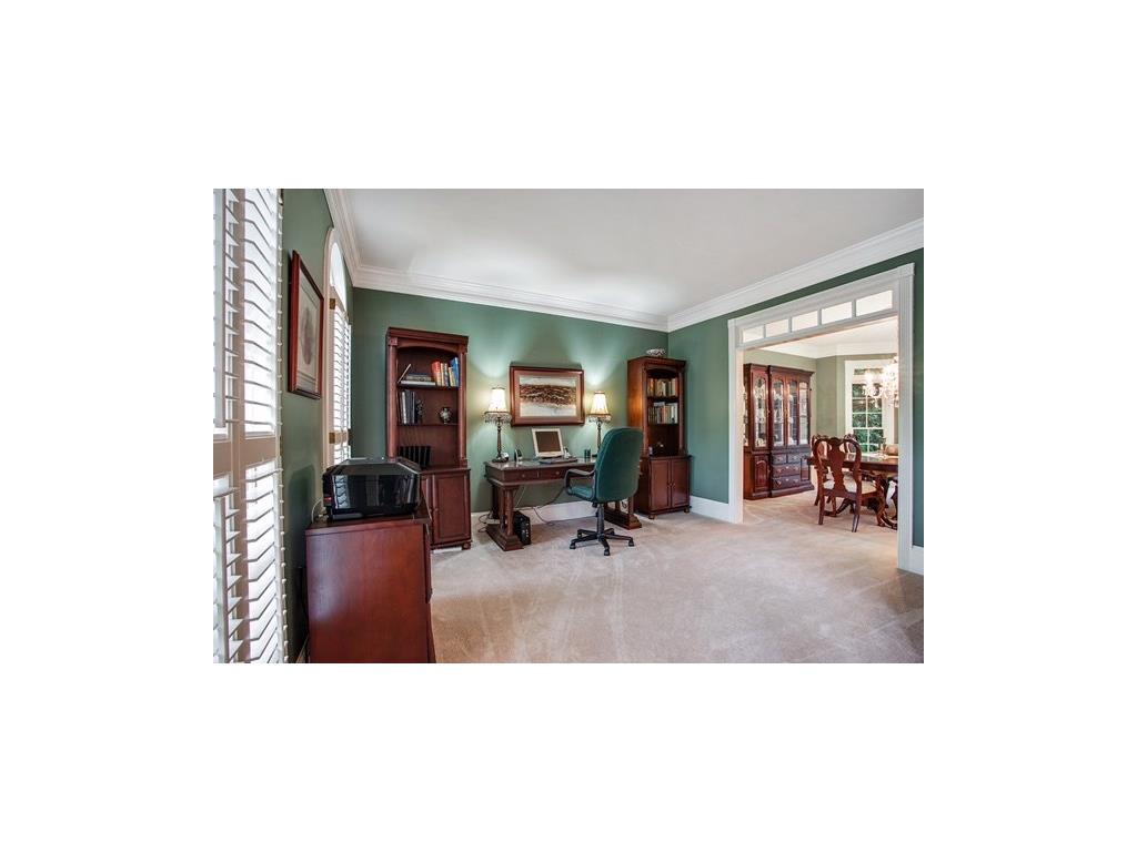 1040 Rugglestone Way, Johns Creek, GA 30097