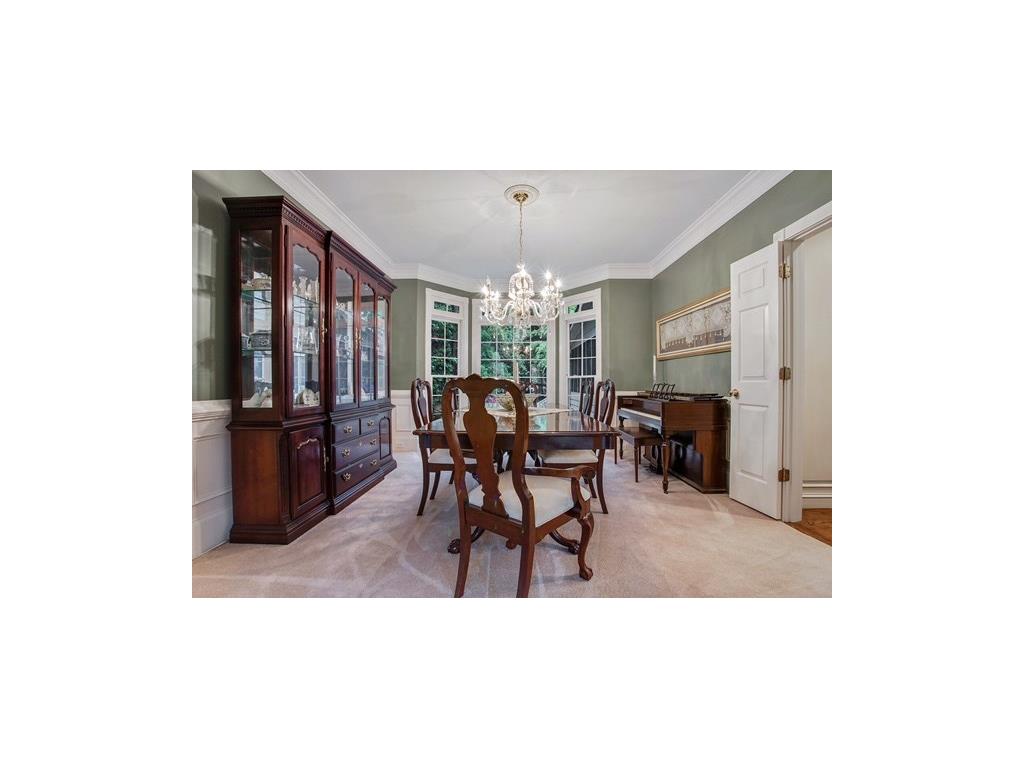 1040 Rugglestone Way, Johns Creek, GA 30097