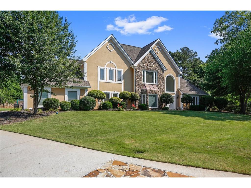 220 Kara Court, Johns Creek, GA 30097