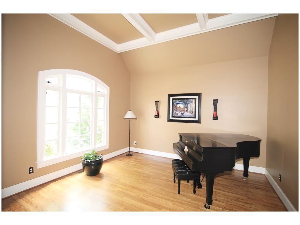 6158 Fernstone Court, Acworth, GA 30101