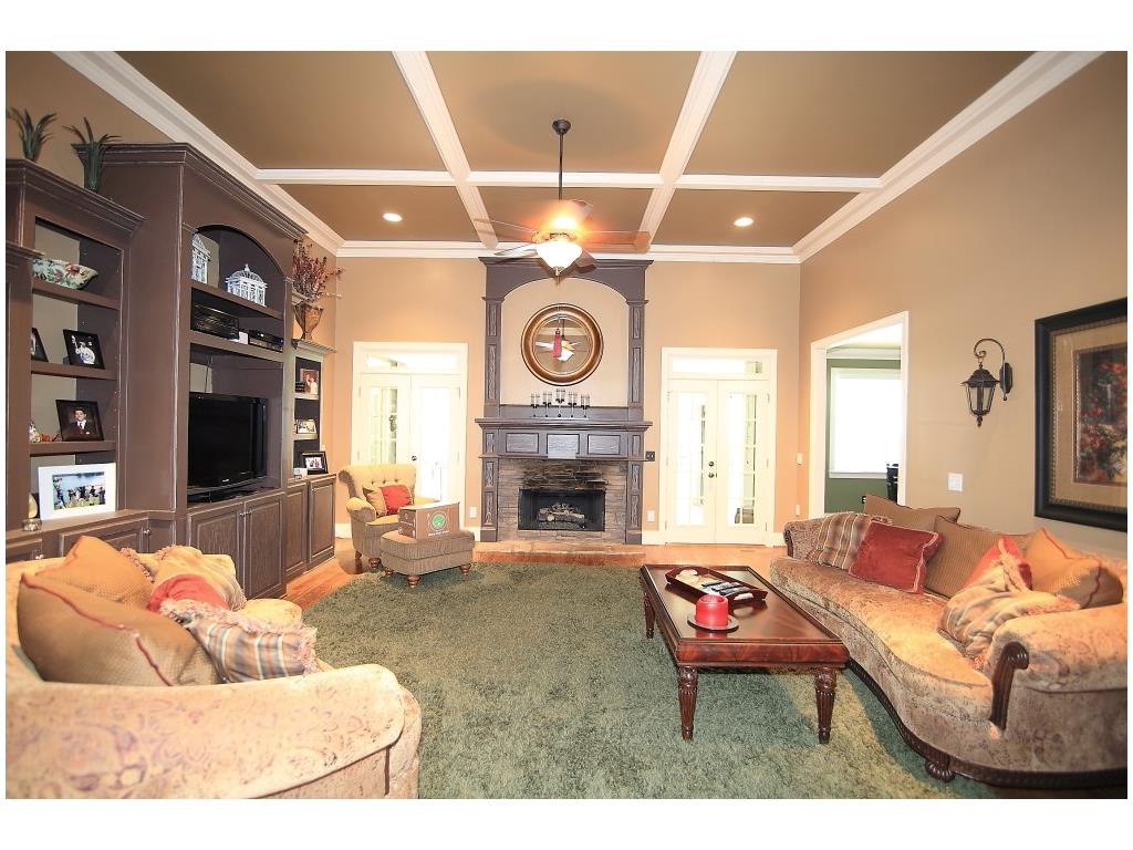 6158 Fernstone Court, Acworth, GA 30101