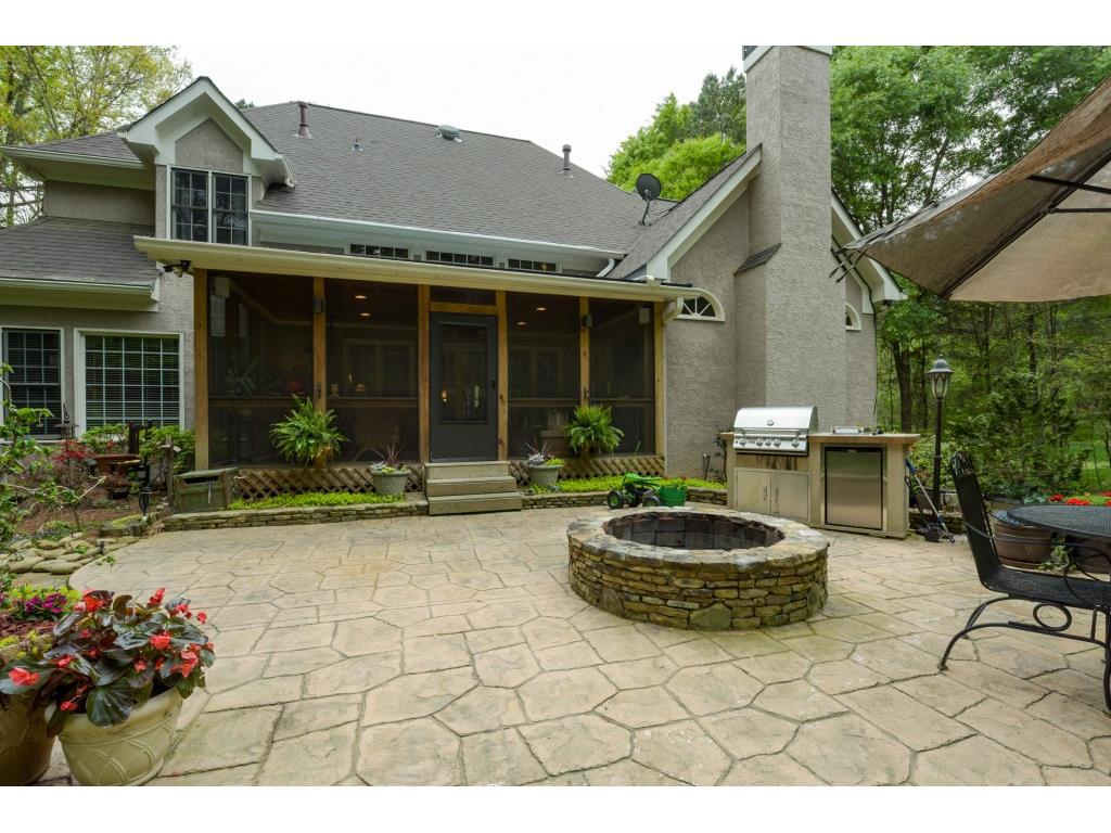 1455 Hazelnut Park, Acworth, GA 30101