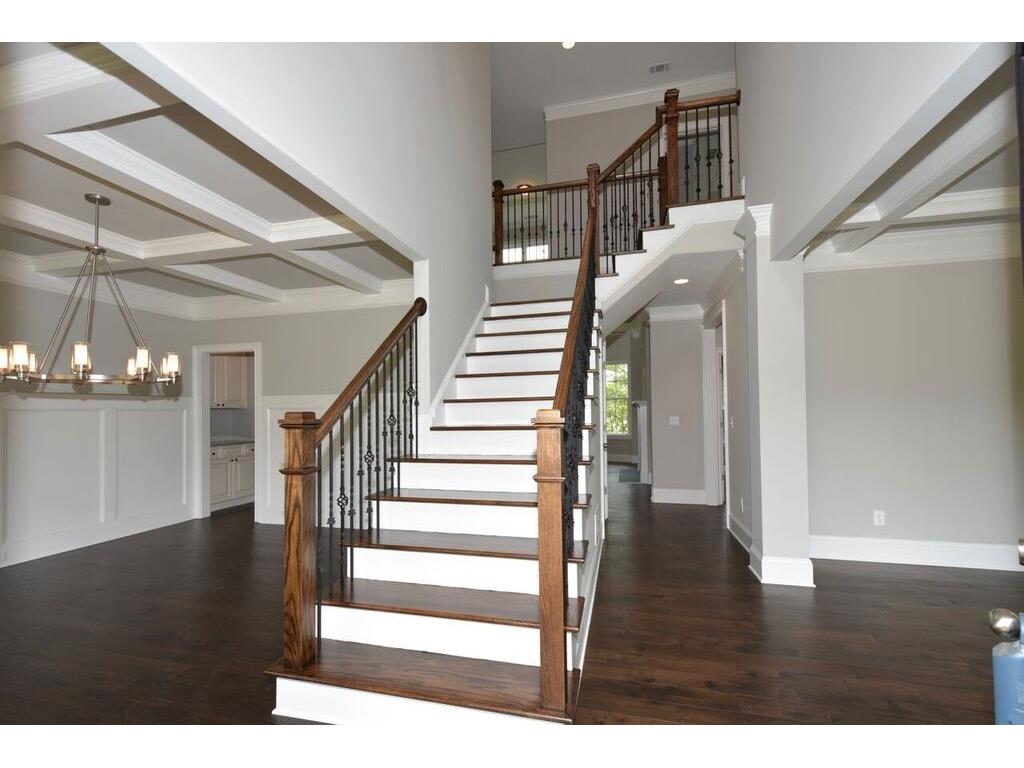 391 Estates View Drive, Acworth, GA 30101