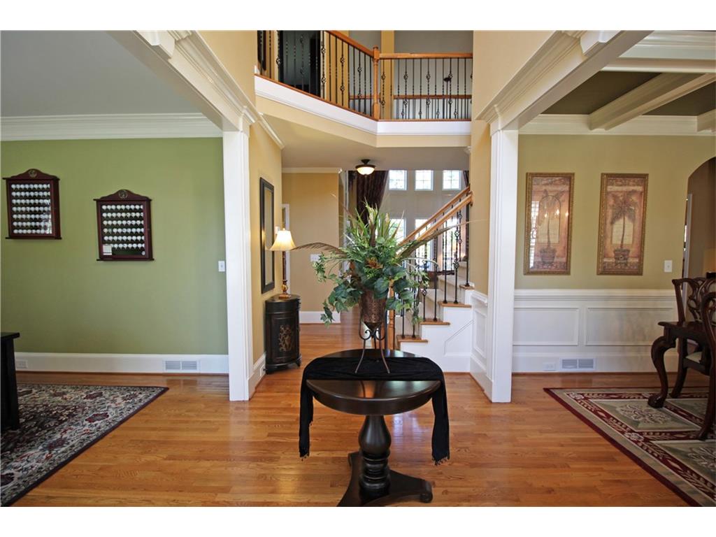 146 Fairway Overlook Drive, Acworth, GA 30101