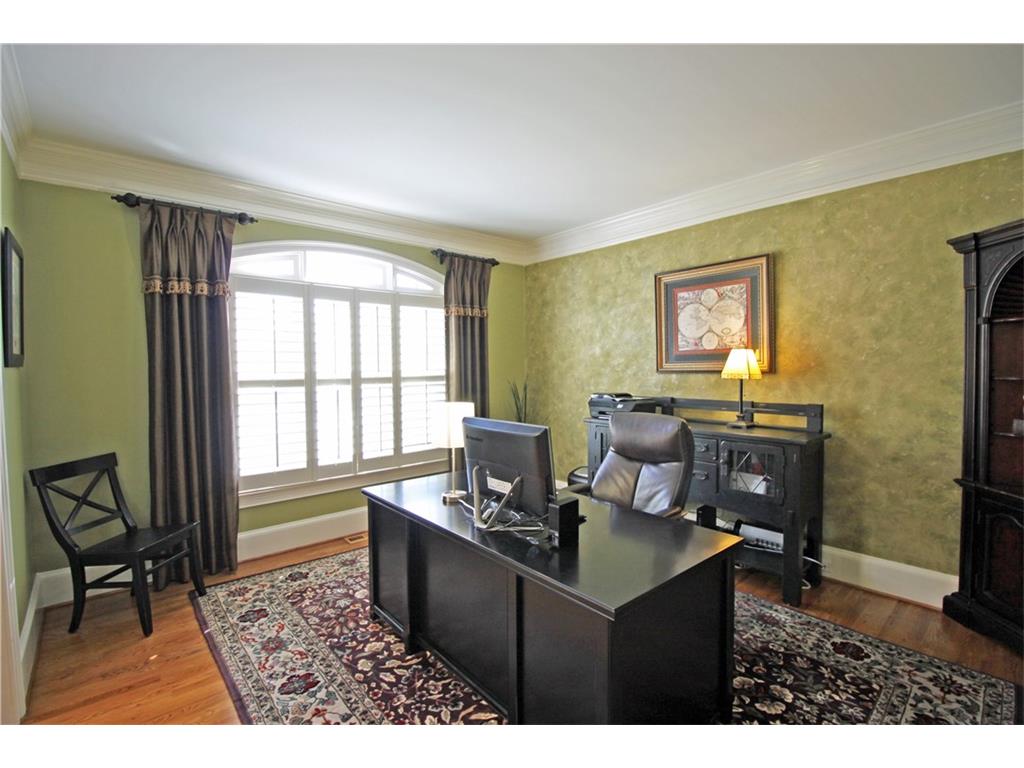 146 Fairway Overlook Drive, Acworth, GA 30101