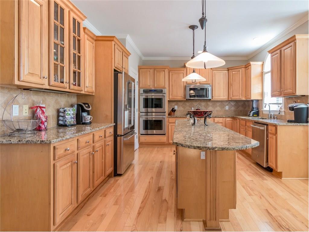 208 Deer Park Trail, Canton, GA 30114