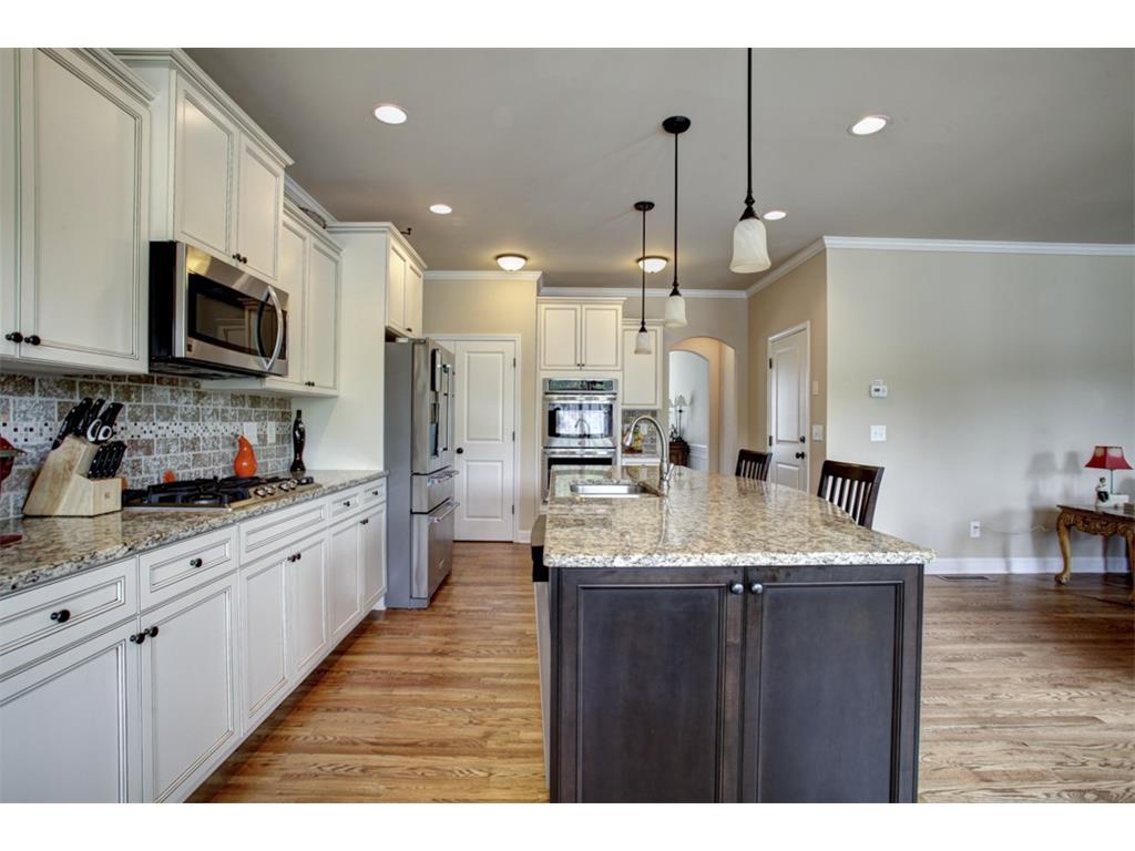 113 Generals Place, Canton, GA 30114