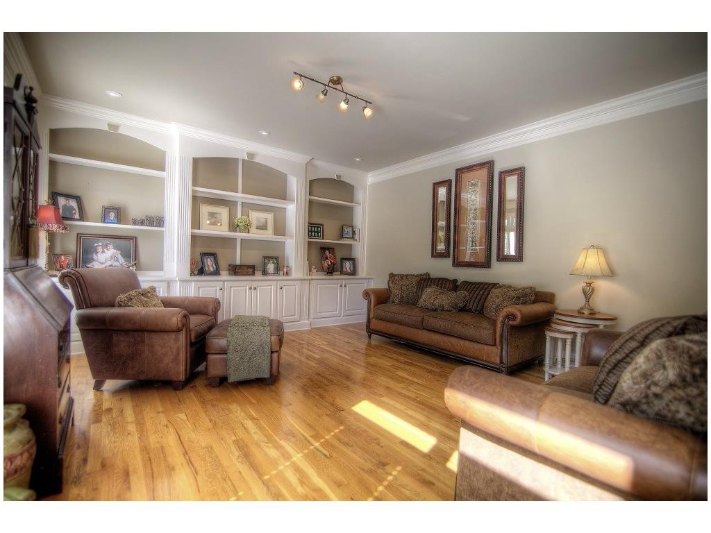 760 Lake Overlook Drive, Canton, GA 30114