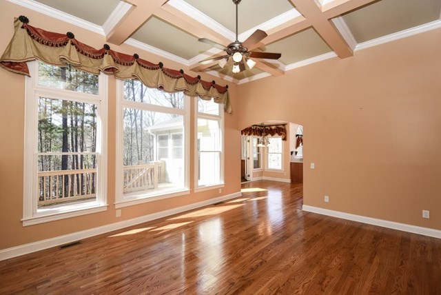 111 Wedgewood Falls Dr, Canton, United States 30114