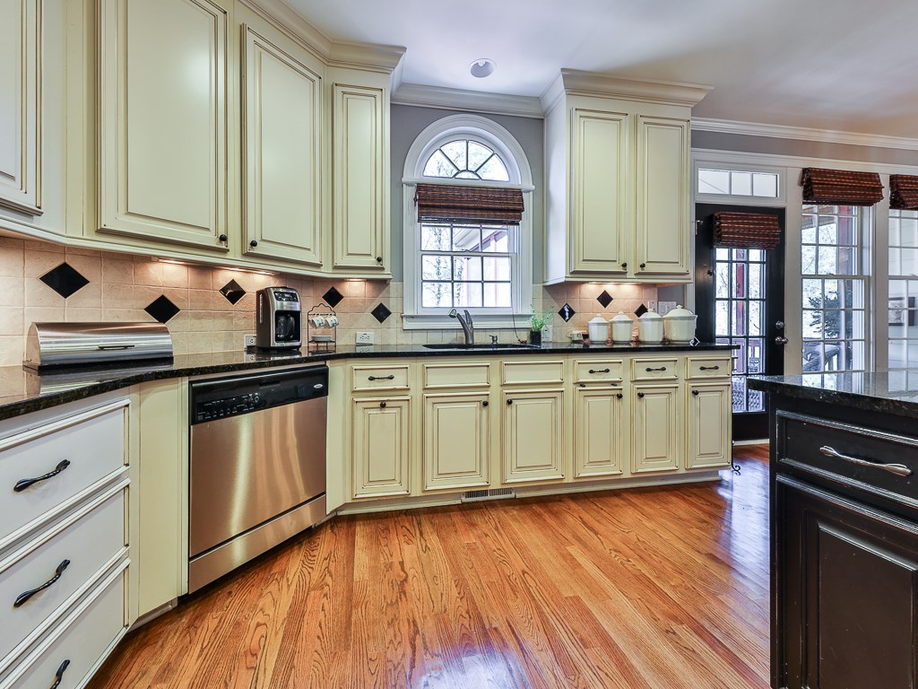 418 Greyfield Drive, Canton, GA 30115