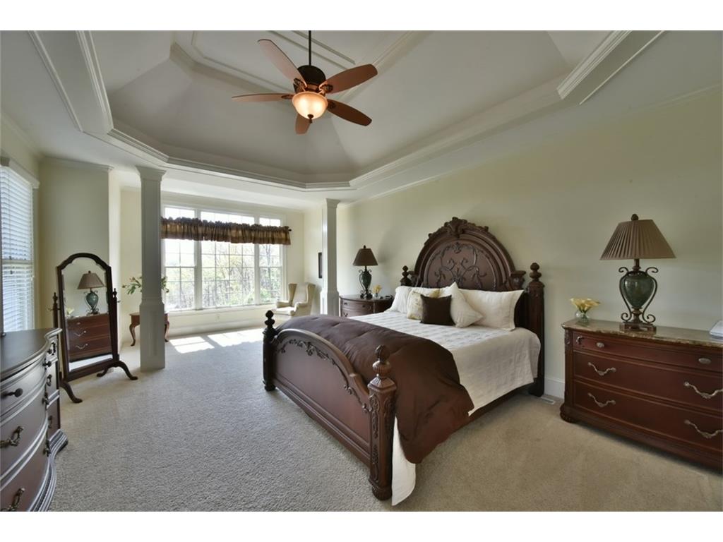 825 Waterford Estates Manor, Canton, GA 30115