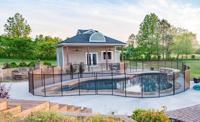 212 Crook Rd, Carrollton, GA 30117