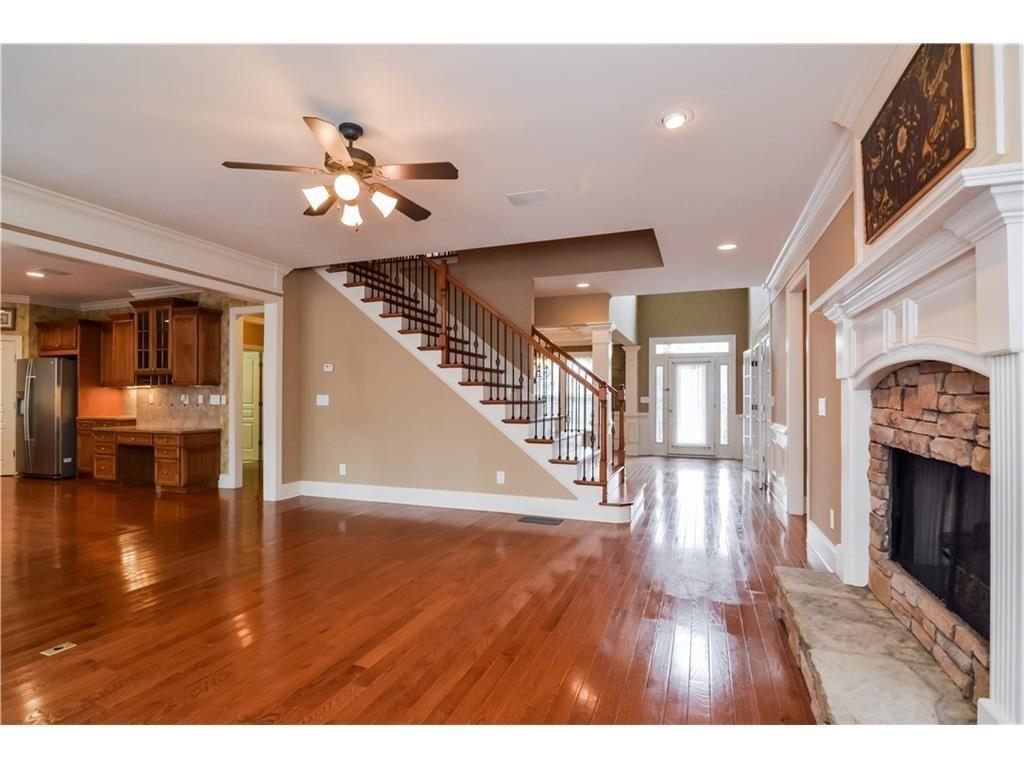 5090 Collins Lake Drive, Mableton, GA 30126
