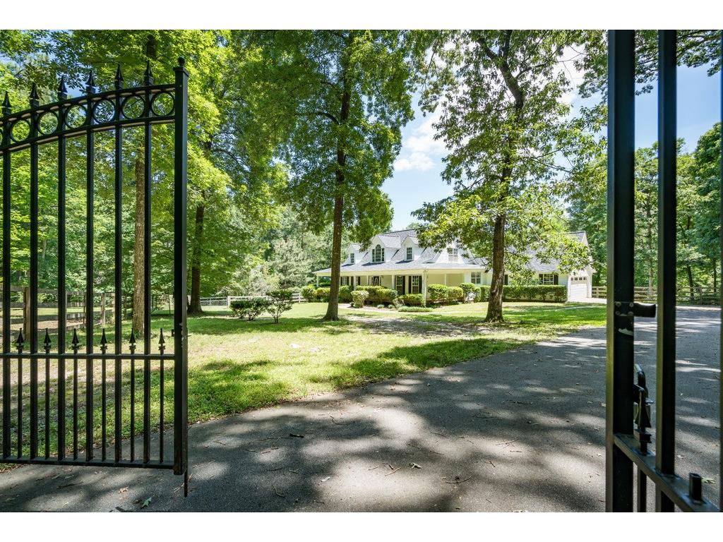 3955 Hiram Lithia Springs Road, Powder Springs, GA 30127