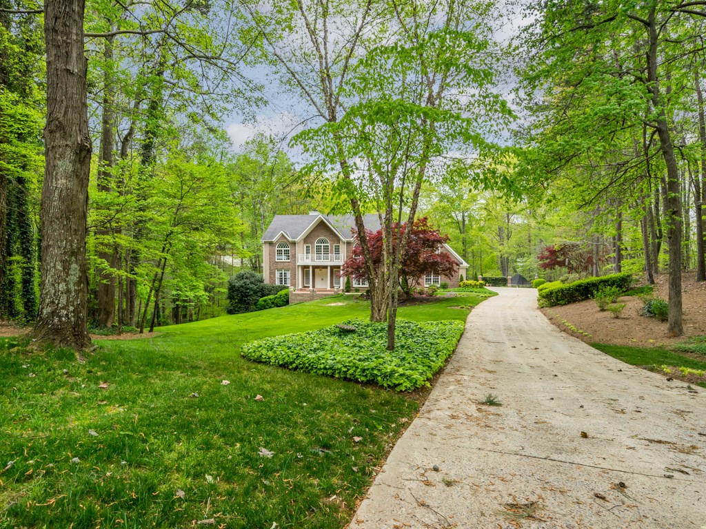 17 Old Mountain Drive, Powder Springs, GA 30127