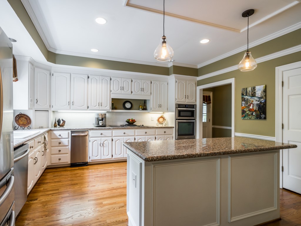 17 Old Mountain Drive, Powder Springs, GA 30127