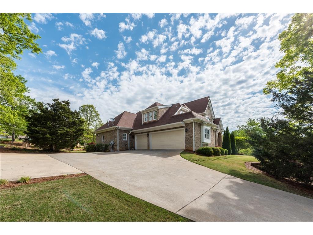 131 Oak Creek Court E, Jasper, GA 30143