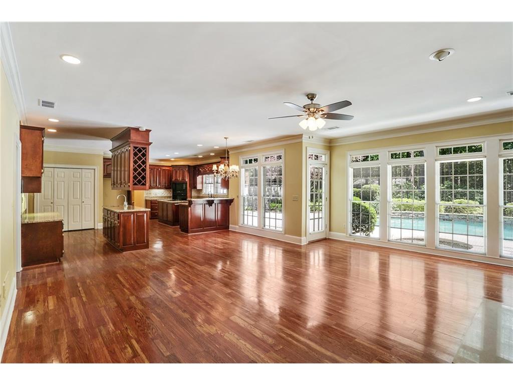 4300 Oakvale Lane NW, Kennesaw, GA 30152