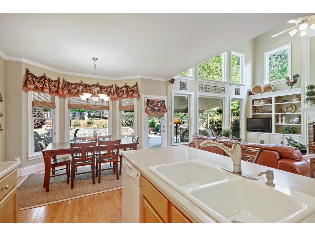 827 Registry Terrace NW, Kennesaw, GA 30152