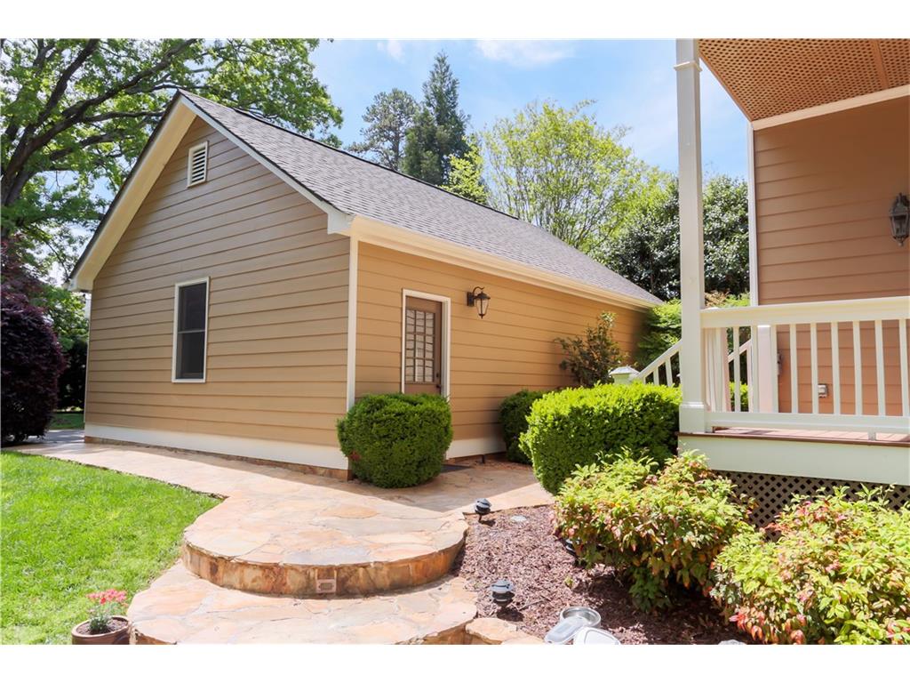 1558 Ridenour Parkway, Kennesaw, GA 30152