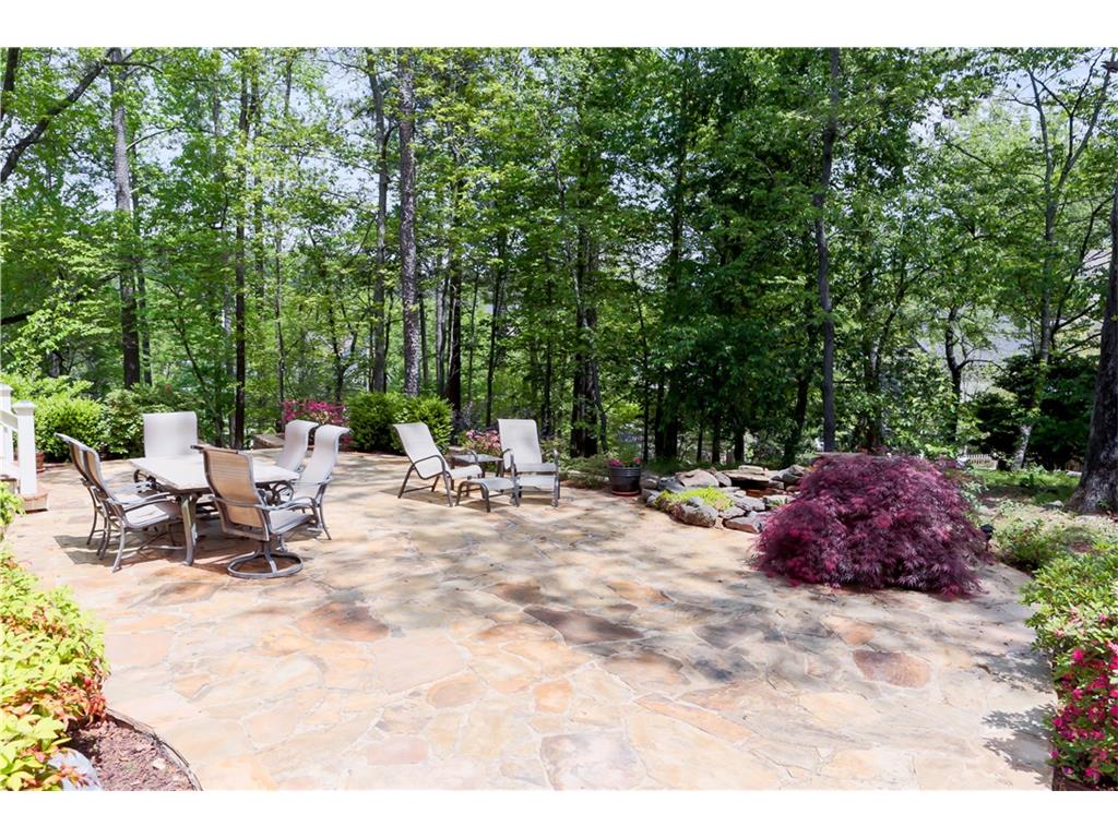 1558 Ridenour Parkway, Kennesaw, GA 30152