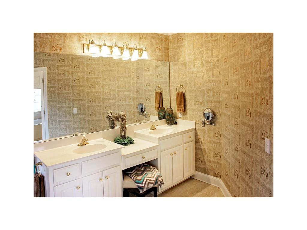 1040 Cockrell Drive NW, Kennesaw, GA 30152