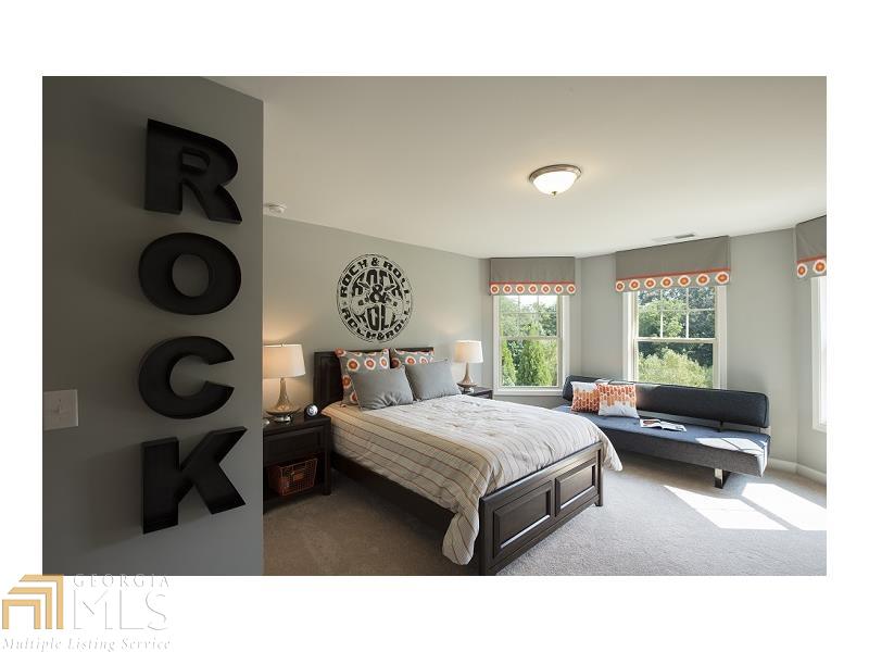 444 Silver Brook Dr, Woodstock, GA 30188