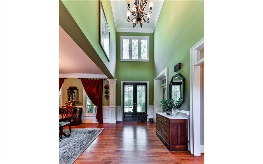 805 DEBBIE LANE, Woodstock, GA 30188