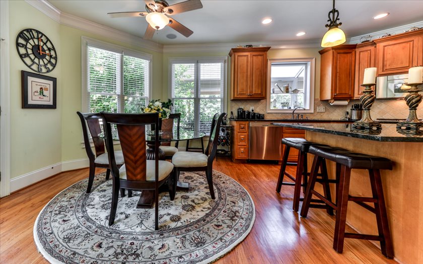 805 DEBBIE LANE, Woodstock, GA 30188